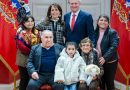 Presidente de la República y Primera Dama recibieron en La Moneda al matrimonio de Nancagua que celebró 70 años de amor