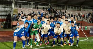Con Milad en las tribunas: Deportes Santa Cruz derrotó a Curicó Unido y toma aire en la tabla