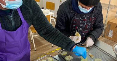 Escuela Especial de Santa Cruz implementa innovador Taller de Deshidratado de Frutas