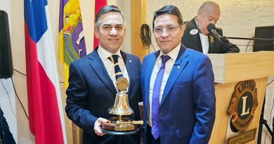 Ceremonia de cambio de mando en Club de Leones de Santa Cruz